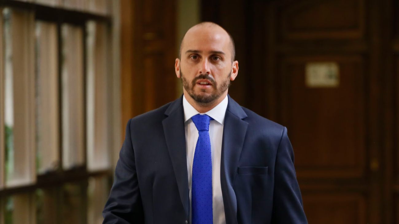 Proyecto de ley propone endurecer penas para menores delincuentes en Chile Proyecto de ley propone endurecer penas para menores delincuentes en Chile