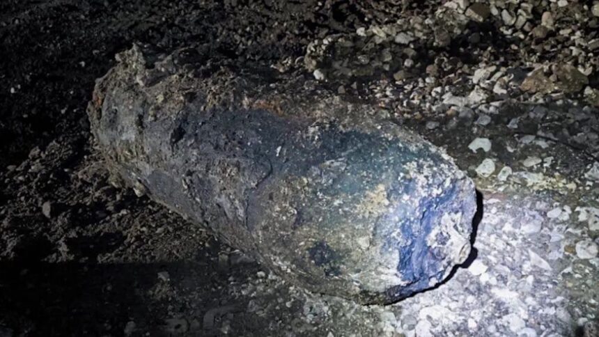 Descubrimiento de bomba de la Segunda Guerra Mundial en París