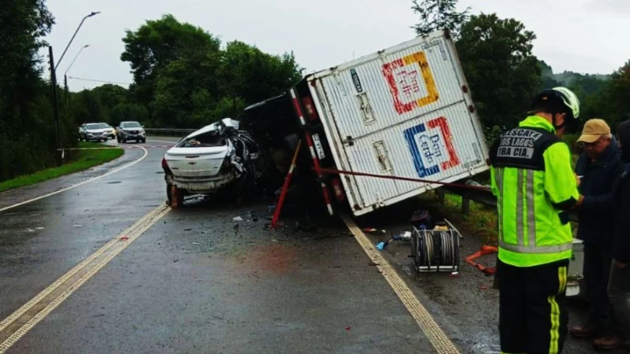 Trágico accidente en la carretera T-204: una persona fallecida y tres heridos graves
