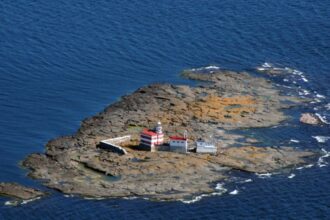 Conflicto territorial en Argentina y Chile contrasta con pacífica isla báltica