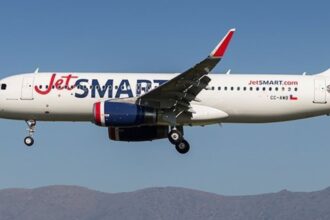 Condenan a Jetsmart por discriminar a pasajera venezolana en aeropuerto