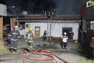 Investigan incendio en Tercera Compañía de Bomberos de Lanco: pérdidas millonarias