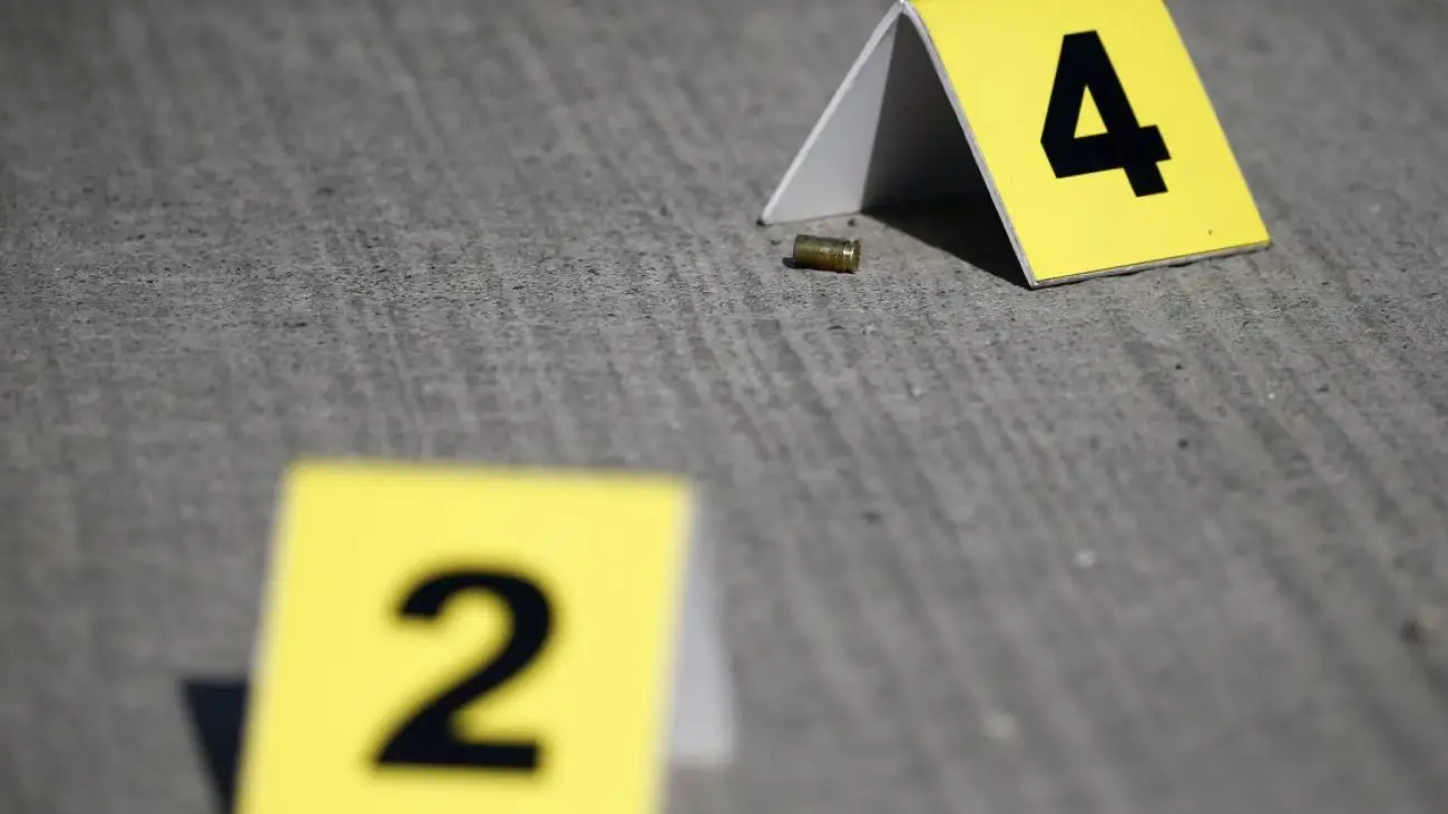 Mujer de 53 años asesinada a balazos en Colina: investigación en curso Mujer de 53 años asesinada a balazos en Colina: investigación en curso