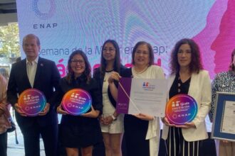 Enap recibe el Sello Iguala Conciliación por compromiso con la igualdad de género