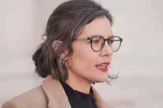 Camila Vallejo defiende el derecho a la maternidad en política