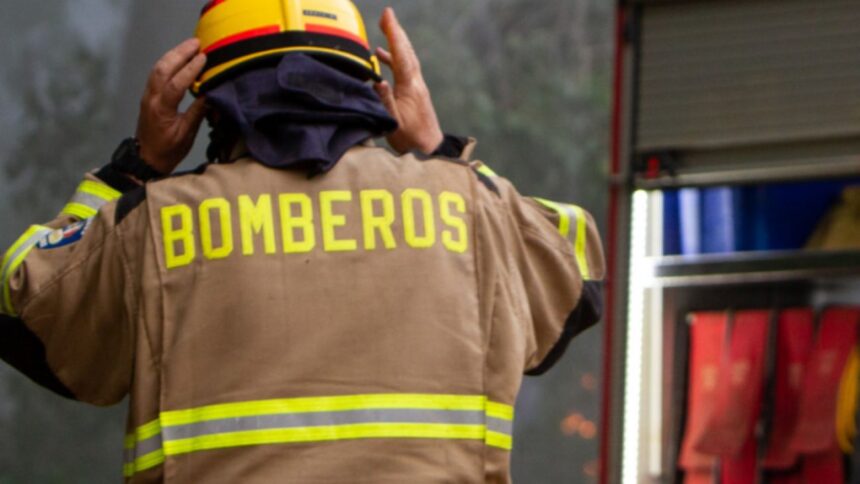Rescate de trabajadores atrapados en pozo séptico en Lo Barnechea