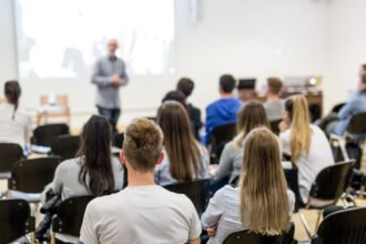 Ranking QS 2025: Las mejores universidades chilenas en diferentes categorías