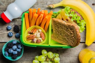 Programa de Alimentación Escolar en Chile: Beneficios para Estudiantes de Todos los Niveles