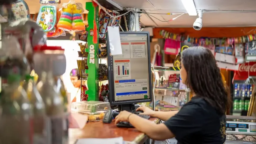 Sercotec entrega subsidio de $2.950.000 para digitalizar almacenes en Chile