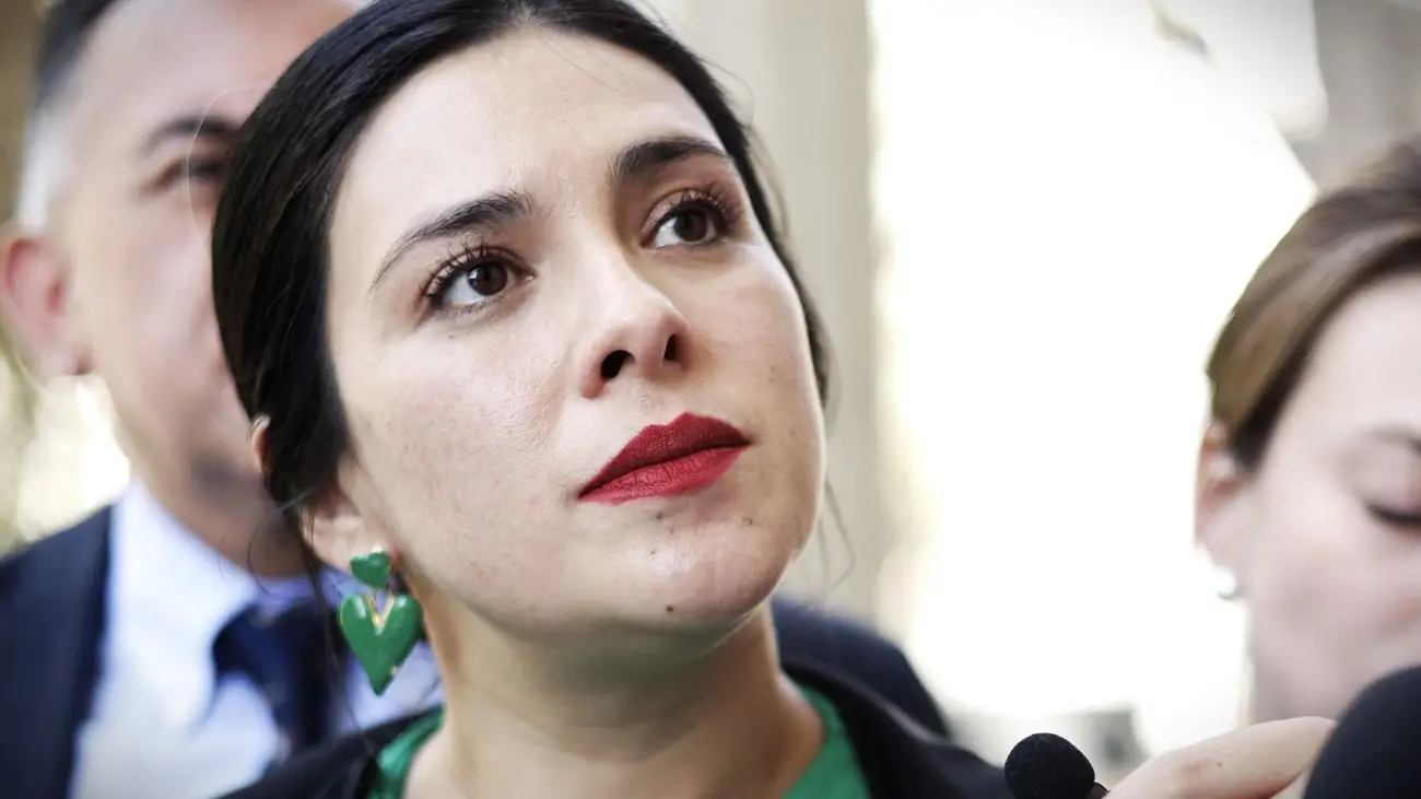 El arriendo de Karol Cariola y sus vínculos investigados El arriendo de Karol Cariola y sus vínculos investigados