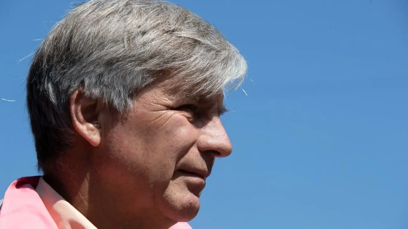 Harold Mayne-Nicholls enfrenta decisión crucial entre Colo Colo y candidatura presidencial Harold Mayne-Nicholls enfrenta decisión crucial entre Colo Colo y candidatura presidencial