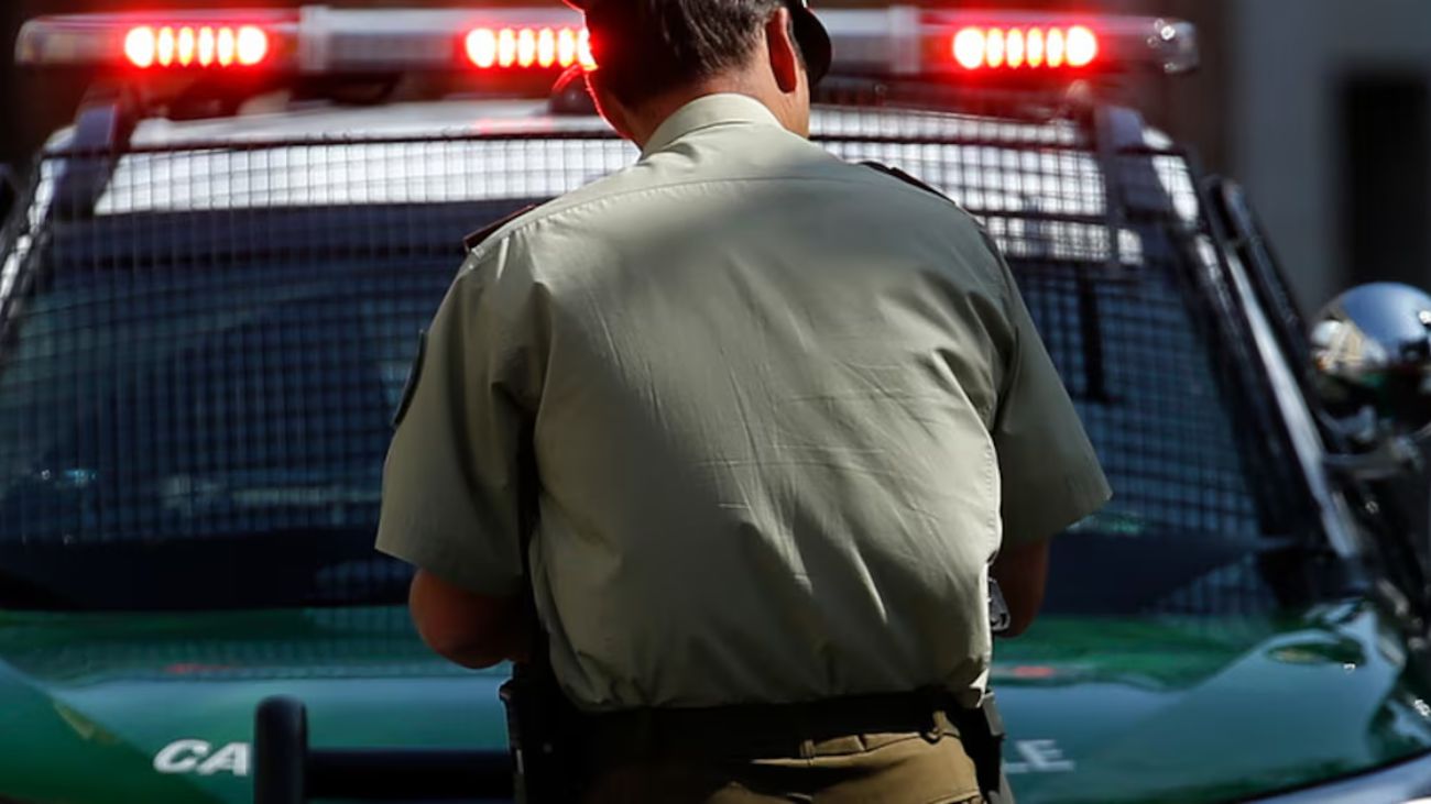 Detienen a hombre por realizar disparos al aire en Castro, Los Lagos Detienen a hombre por realizar disparos al aire en Castro, Los Lagos