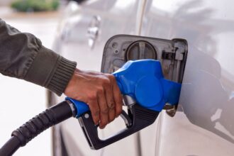 Ahorra dinero en bencina con descuentos y promociones especiales