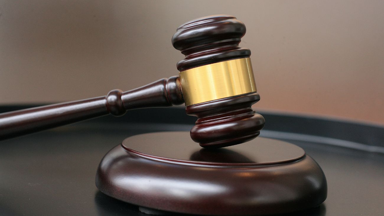 Aplazamiento de audiencia del juez acusado por grabar mujeres en gimnasio Aplazamiento de audiencia del juez acusado por grabar mujeres en gimnasio