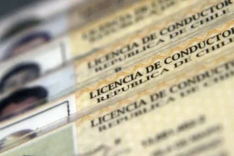 Parlamentarios proponen extender vigencia de licencias de conducir en Chile