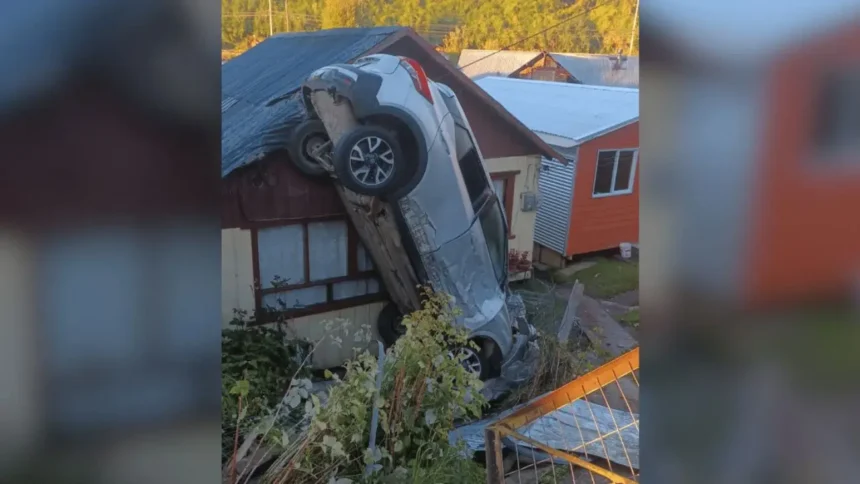 Conductor ebrio choca contra tres casas en Puerto Montt