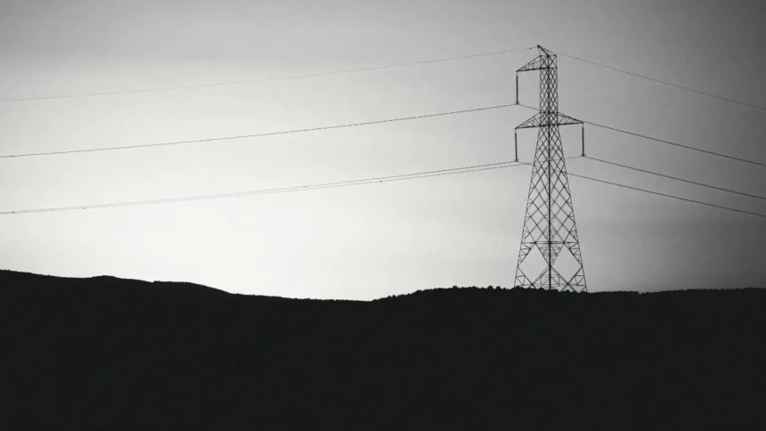 El desafío del alto costo de la energía eléctrica en Chile: ¿Por qué sigue aumentando?