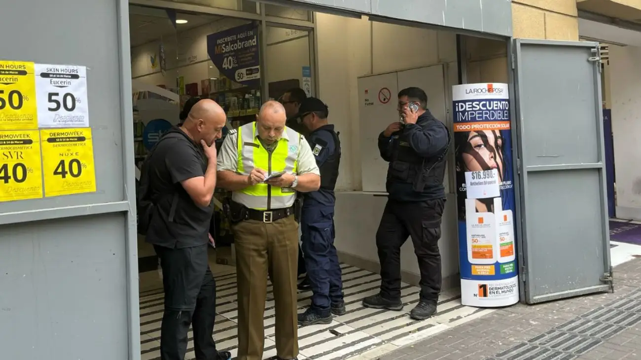 Hombre armado causa pánico en farmacia de Concepción por venganza Hombre armado causa pánico en farmacia de Concepción por venganza