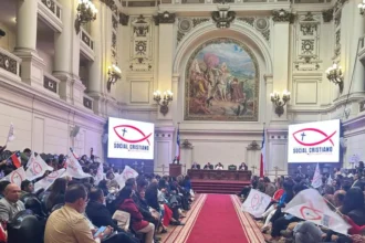 Partido Social Cristiano anuncia pacto parlamentario con Republicanos y Libertarios para 2025