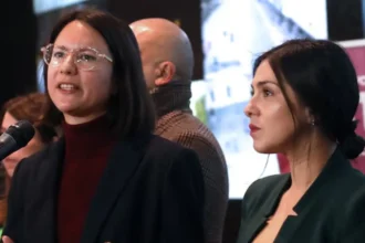 Polémicos chats entre Cariola y Hassler: críticas al presidente Boric