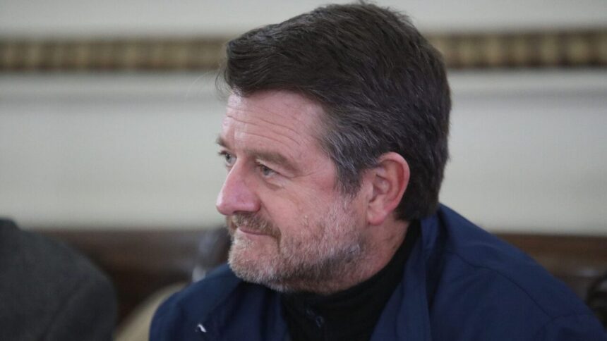 Claudio Orrego descarta candidatura presidencial y critica postura de Matthei