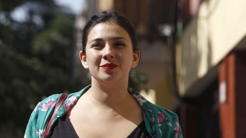 Parlamentarios republicanos querellan por tráfico de influencias de diputada Cariola