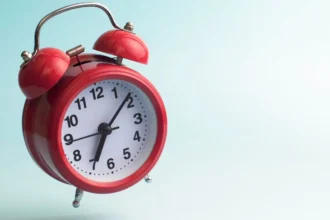 Cambio horario en Chile: ajuste de relojes el 5 de abril 2025