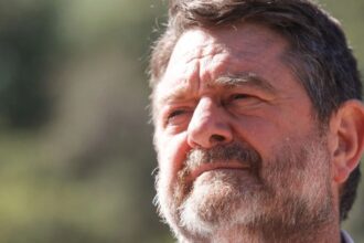 Claudio Orrego cuestiona filtraciones en la Fiscalía y genera respuesta del fiscal