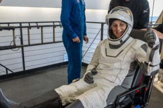 Regreso triunfal de astronautas de la NASA tras misión espacial prolongada