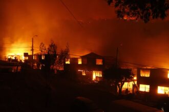 Abren nueva línea de investigación por megaincendio en Valparaíso 2024