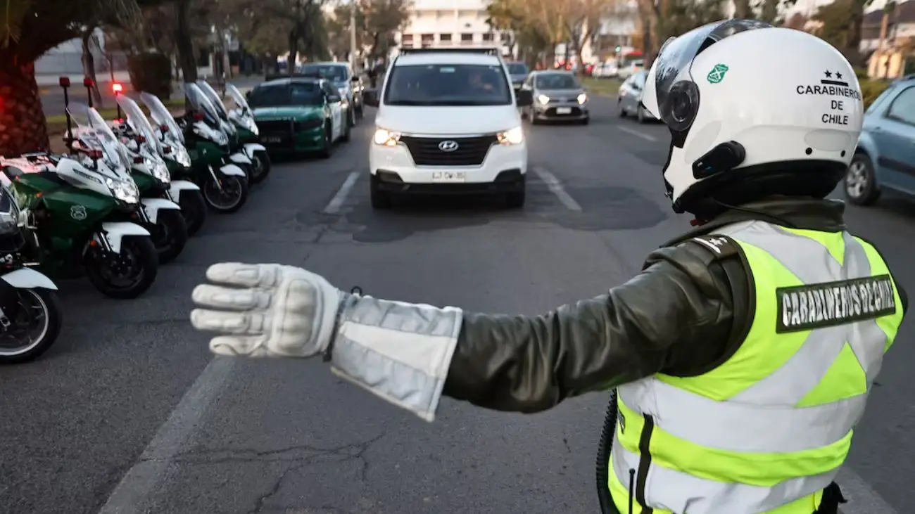 Carabineros retiran vehículos sin documentación: multas de hasta $5.102.550 Carabineros retiran vehículos sin documentación: multas de hasta $5.102.550