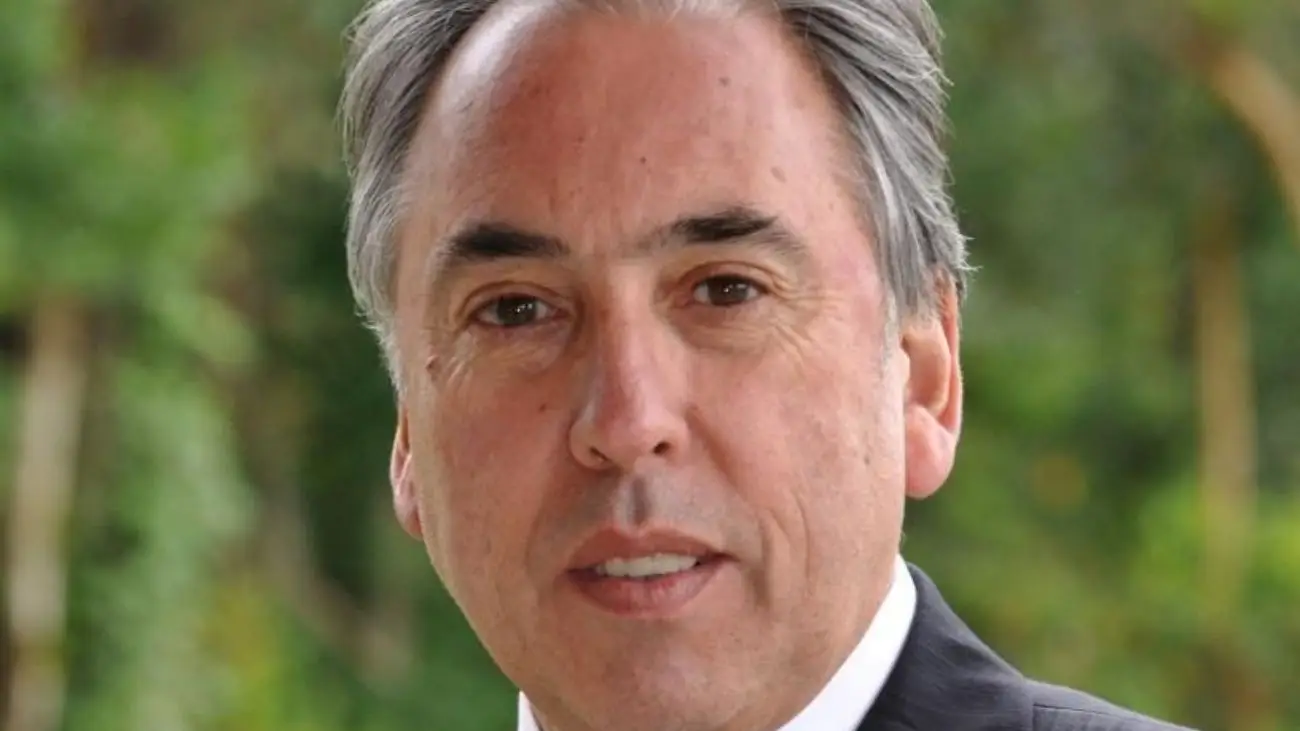 Víctor Cubillos postula a tercer mandato como rector de la UACh