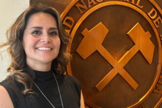 Carolina Vásquez, primera mujer en asumir el cargo de gerenta general en SONAMI