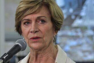 Evelyn Matthei lidera preferencias, pero enfrenta desafíos antes de elecciones en Chile