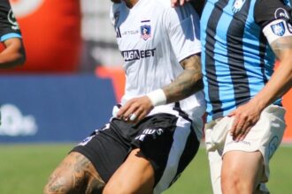 Huachipato sorprende a Colo Colo en Talcahuano con remontada épica