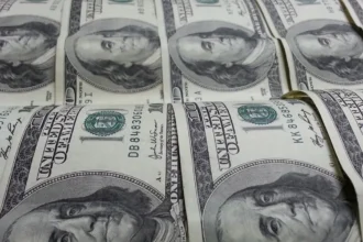 La depreciación del dólar en Colombia se acelera: supera los COP$4.400