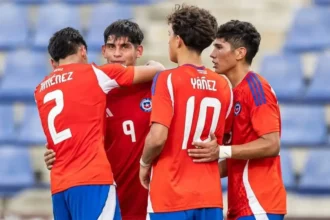 Chile arrasa a Perú y sueña con Mundial Sub 17