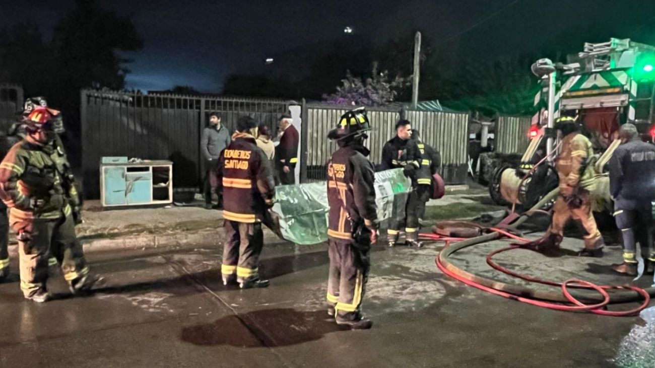 Incendio en Renca: Una persona herida y cuatro damnificados sin hogar