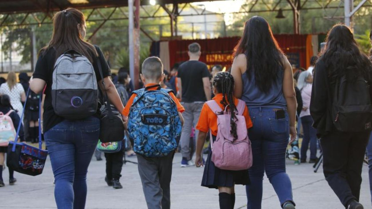Reajustados montos del Bono Logro Escolar 2025 en Chile tras IPC Reajustados montos del Bono Logro Escolar 2025 en Chile tras IPC