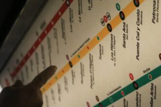 Falla técnica provoca caos en el transporte público de Santiago