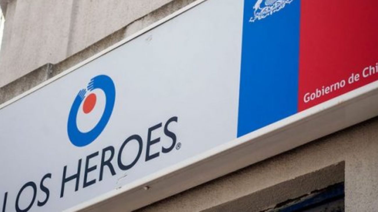 Delincuentes intentan robo a Caja Los Héroes en Cerrillos mediante túnel