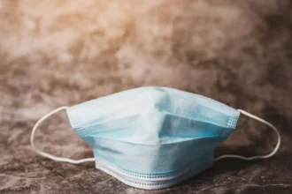 Alerta en Chile: Uso obligatorio de mascarillas en centros de urgencia