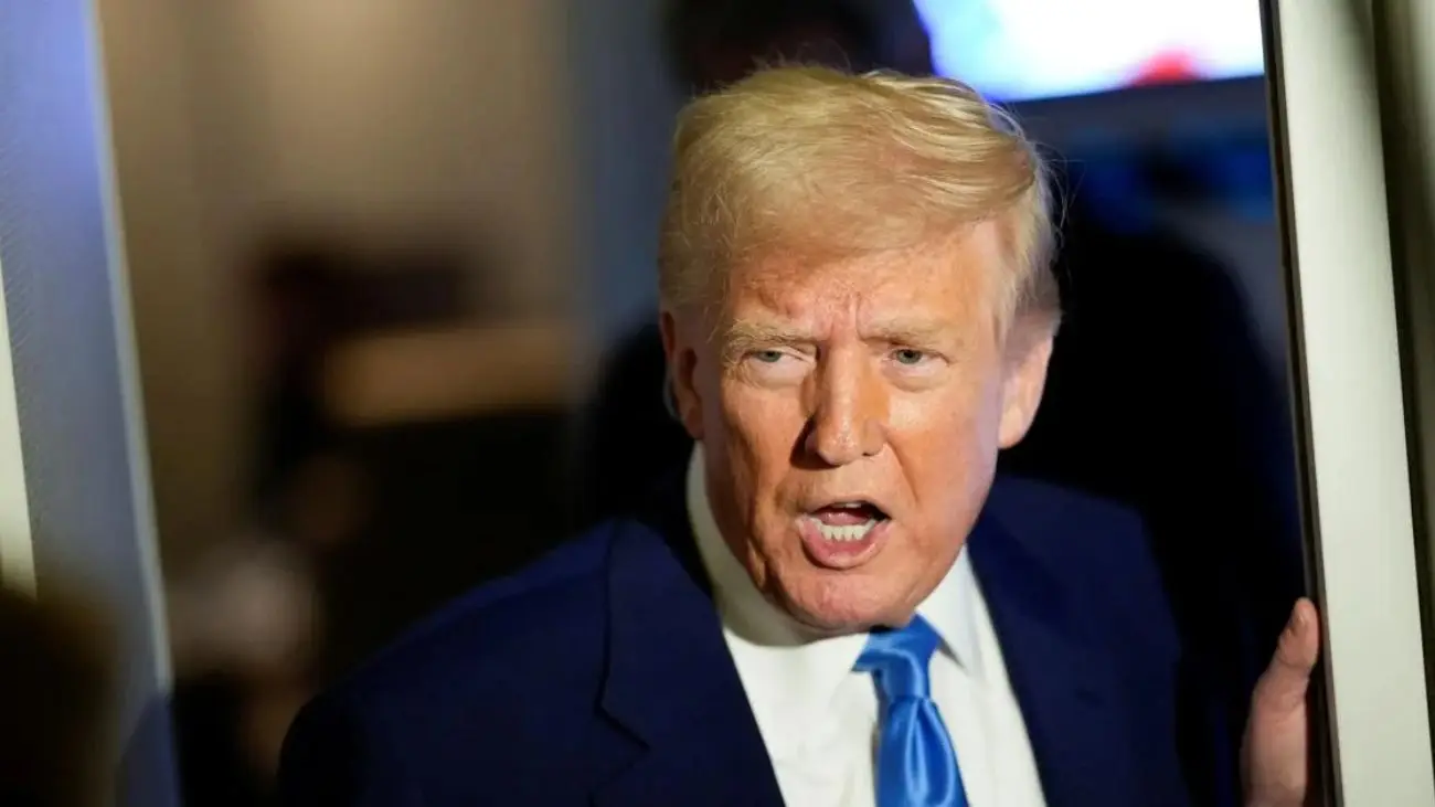 Donald Trump alerta sobre el "lunes negro" y guerra comercial Donald Trump alerta sobre el "lunes negro" y guerra comercial