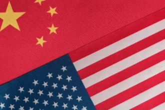 Trump amenaza con arancel del 50% a China ante represalia del 34%