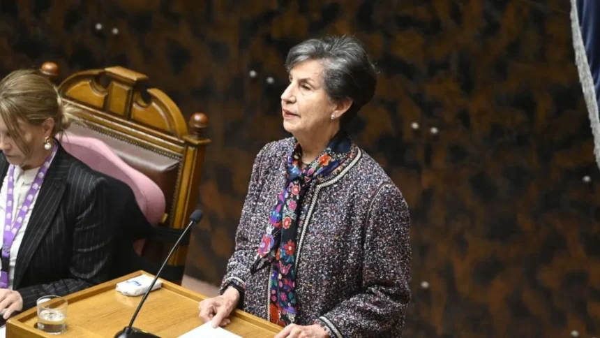 Críticas a discurso de despedida de Isabel Allende en el Senado