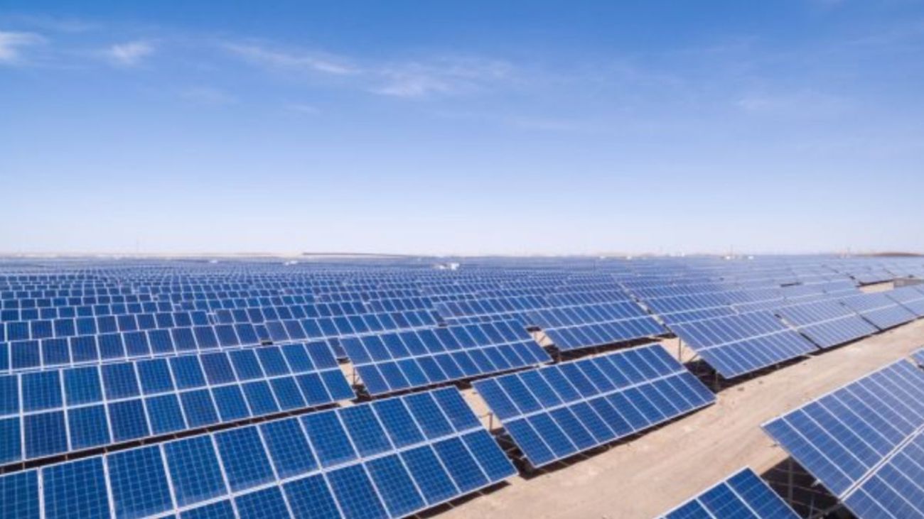 Chile inaugura la planta solar con almacenamiento más grande de América Latina