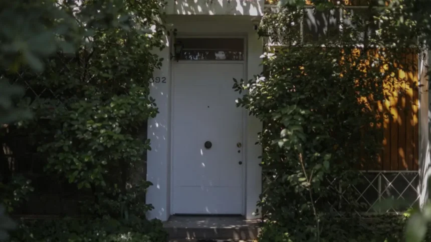 Complicaciones por compra de casa de Salvador Allende generan críticas al Gobierno