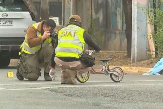 Detienen a conductora por atropello fatal de niño en La Reina