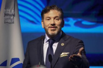 Conmebol propone Mundial 2030 con 64 equipos y en tres continentes