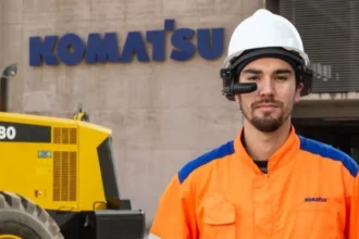 Komatsu ofrece oportunidades laborales en Sierra Gorda, Radomiro Tomic, Centinela y Quebrada Blanca